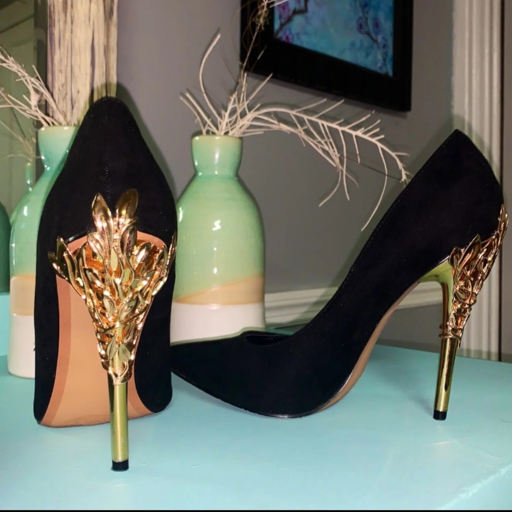 Sold Gold leaf heels